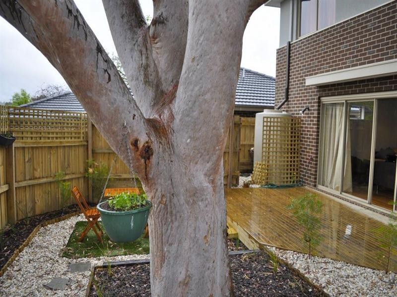 2/68 Bonnie View Road, Croydon North VIC 3136
