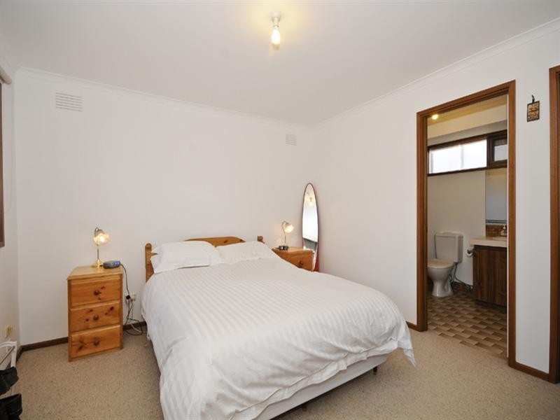 36 Landscape Drive, Mooroolbark VIC 3138