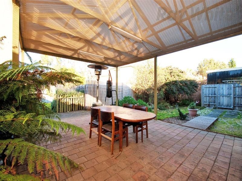 10 Brentwood Avenue, Lalor VIC 3075