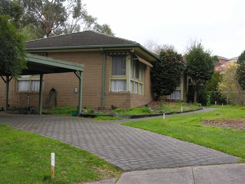 2 Chaparral Court, Mooroolbark VIC 3138