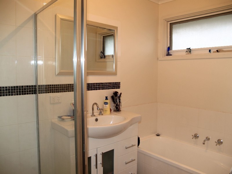 5 Uralla Court, Mooroolbark VIC 3138