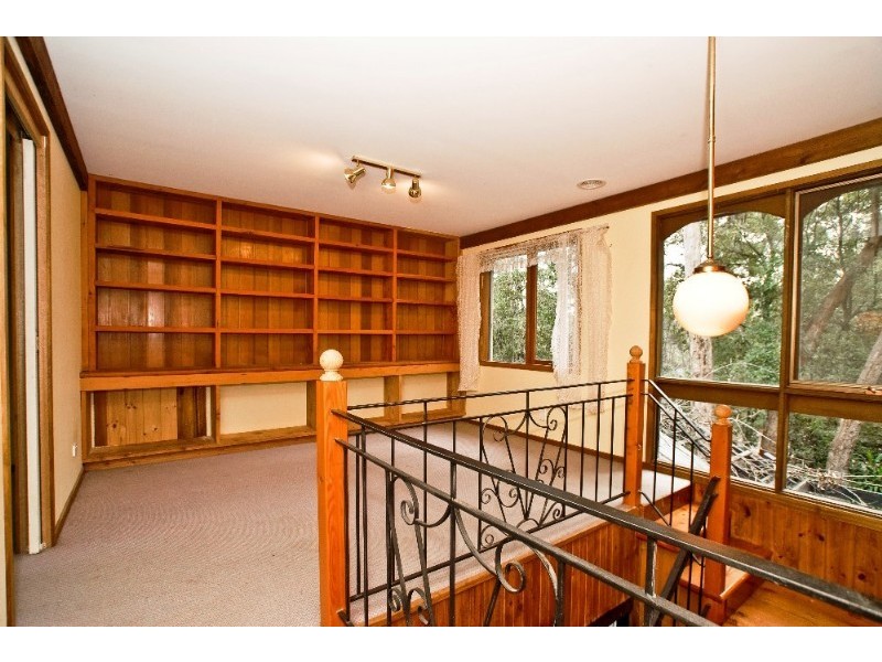 1 Edna Walling Lane, Mooroolbark VIC 3138