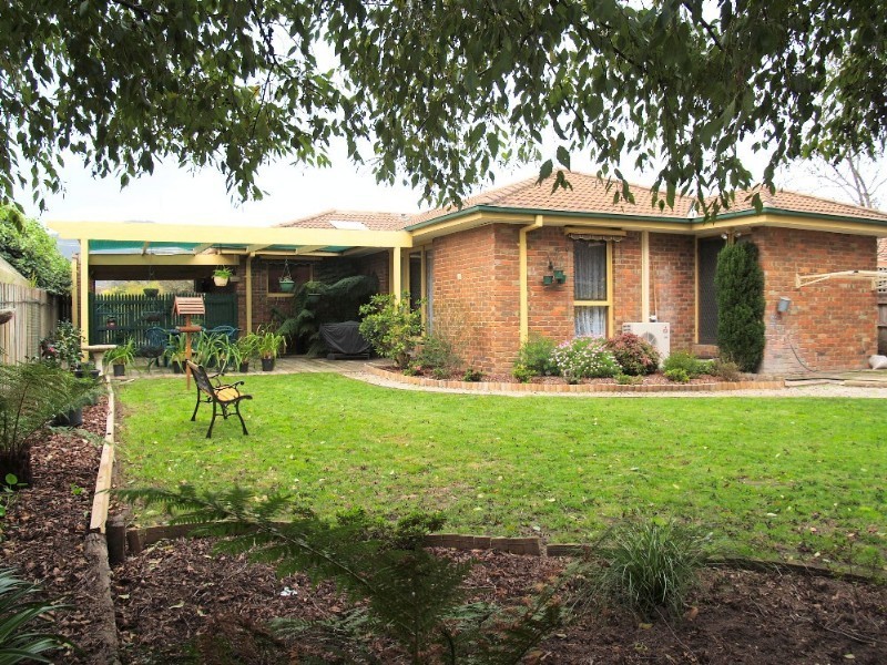 73 Beresford Drive, Boronia VIC 3155