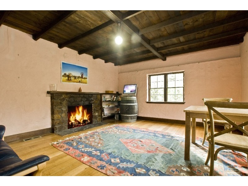 9 Bickleigh Vale Road, Mooroolbark VIC 3138