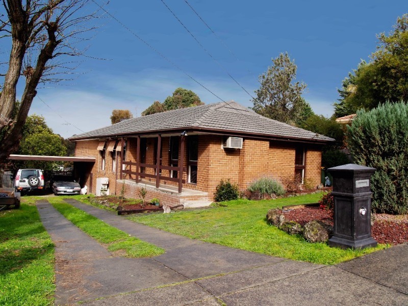 6 Alawara Drive, Mooroolbark VIC 3138