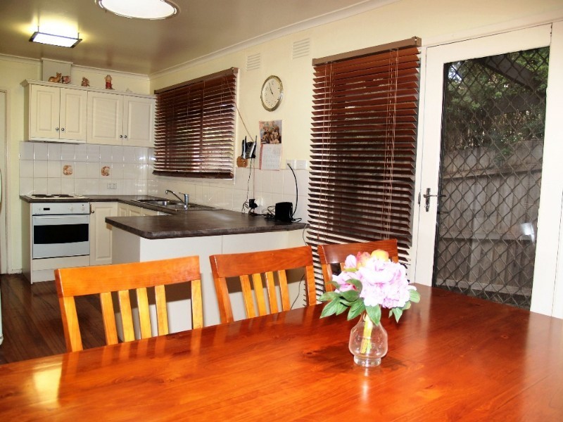 6 Alawara Drive, Mooroolbark VIC 3138