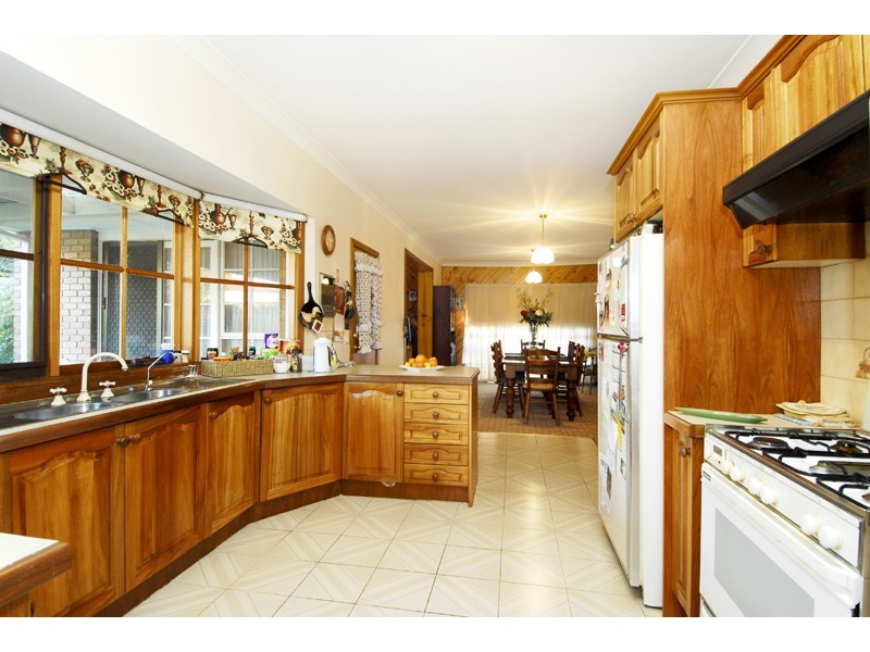 7 Greenbank Drive, Mooroolbark VIC 3138