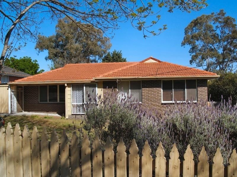 22 Russell Avenue, Mooroolbark VIC 3138