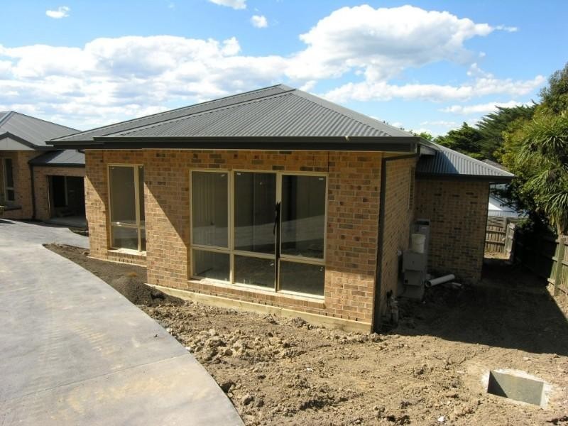 3/22-24 Central Avenue, Mooroolbark VIC 3138