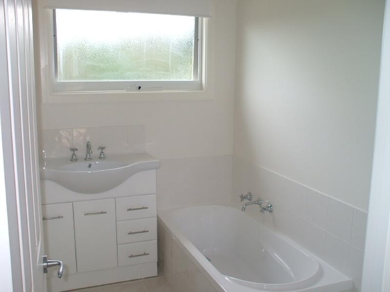 18 DUNOON Street, Mooroolbark VIC 3138