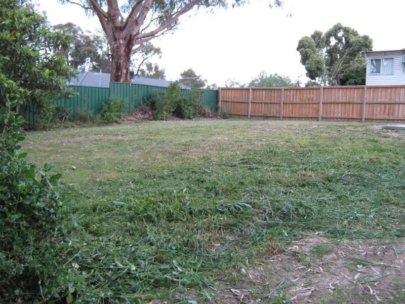 2/348 Warburton HigHighway, Wandin North VIC 3139
