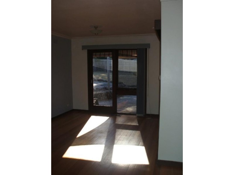 23 Carronvale Road, Mooroolbark VIC 3138