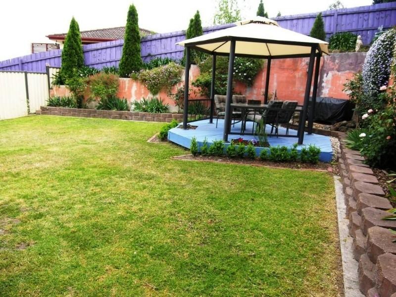 2 Westlink Road, Chirnside Park VIC 3116