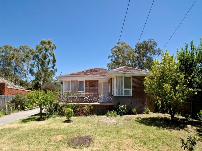 39 Lee-Ann Crescent, Croydon VIC 3136