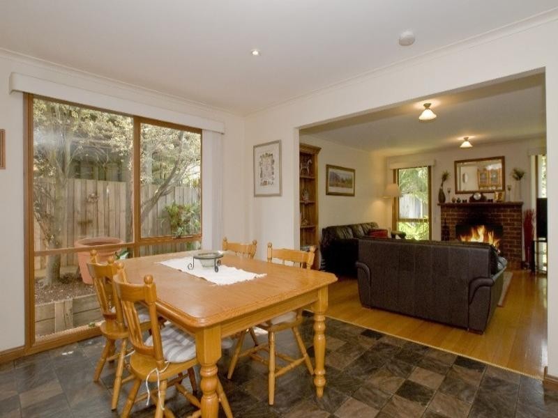 10 Glenview Court, Croydon North VIC 3136