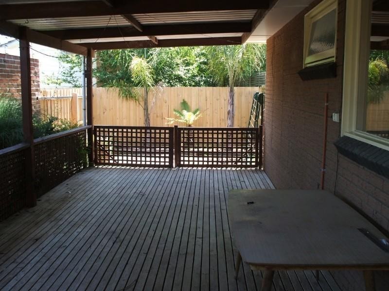 8 Wordsworth Street, Mooroolbark VIC 3138