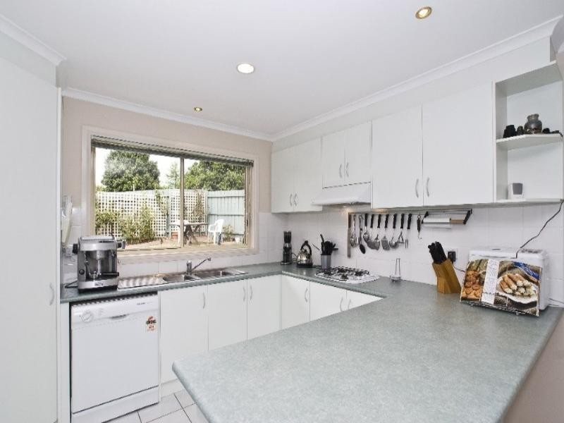 24 Whernside Court, Mooroolbark VIC 3138