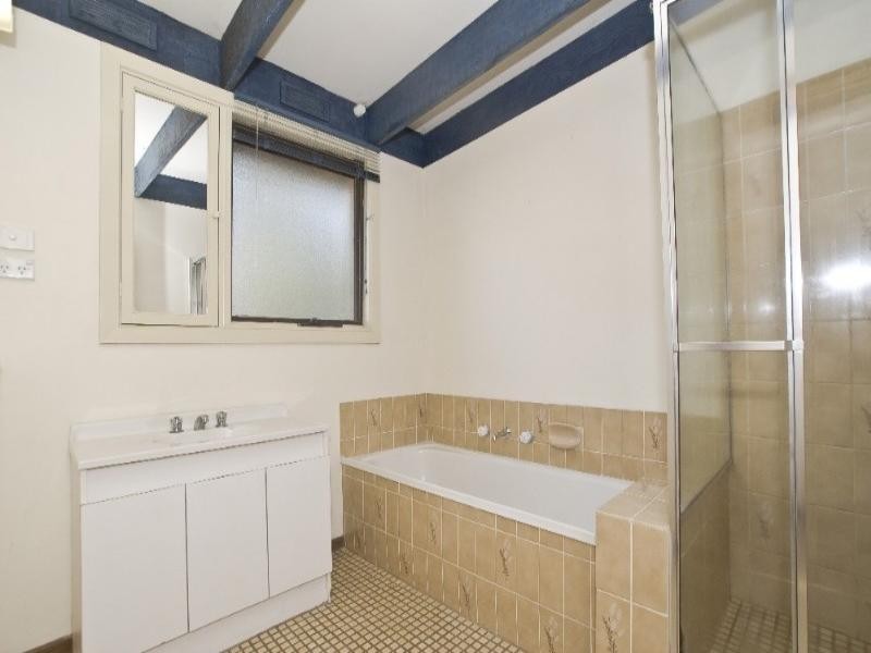 4/42 Colchester Road, Kilsyth VIC 3137