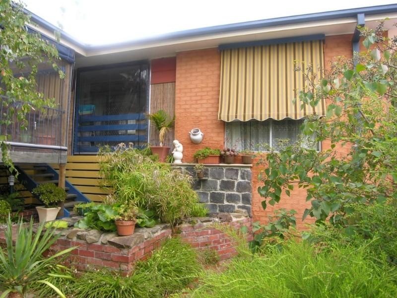 1/3 Bambra Street, Croydon VIC 3136