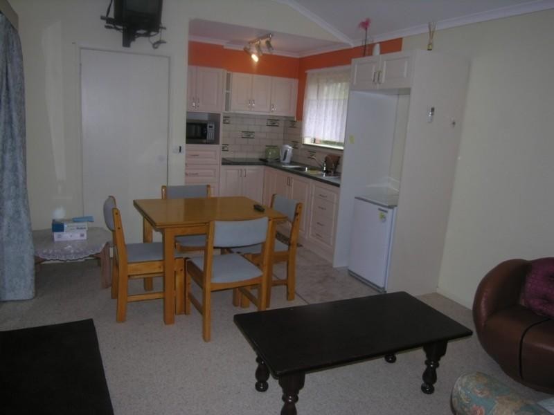 1/3 Bambra Street, Croydon VIC 3136