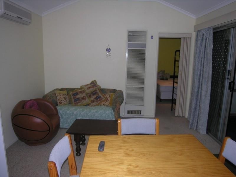 1/3 Bambra Street, Croydon VIC 3136