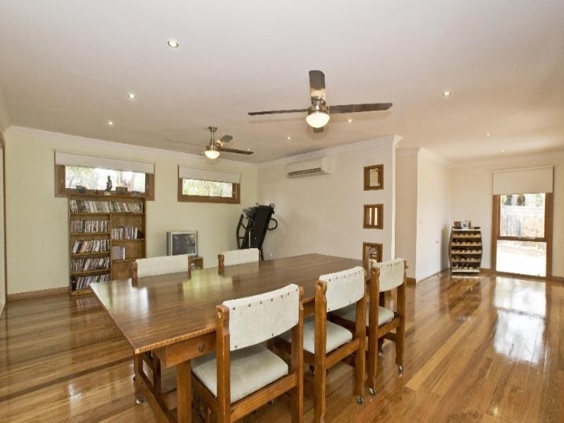1 Blue Ridge Drive, Mooroolbark VIC 3138