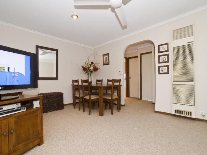 1/17-19 Ervin Road, Kilsyth VIC 3137