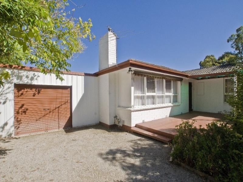 36 Cherylnne Crescent, Kilsyth VIC 3137