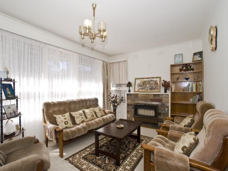 36 Cherylnne Crescent, Kilsyth VIC 3137