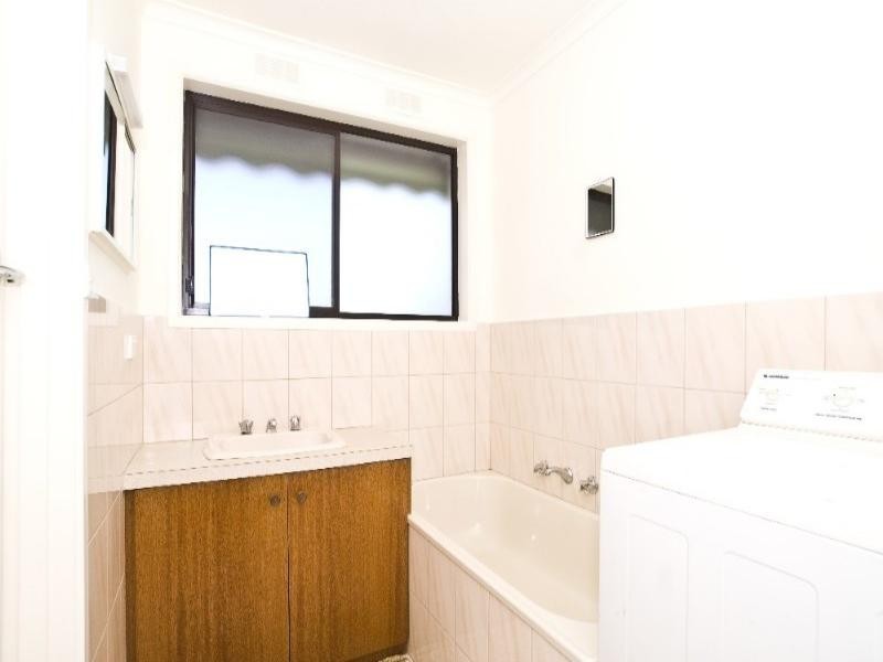 36 Cherylnne Crescent, Kilsyth VIC 3137