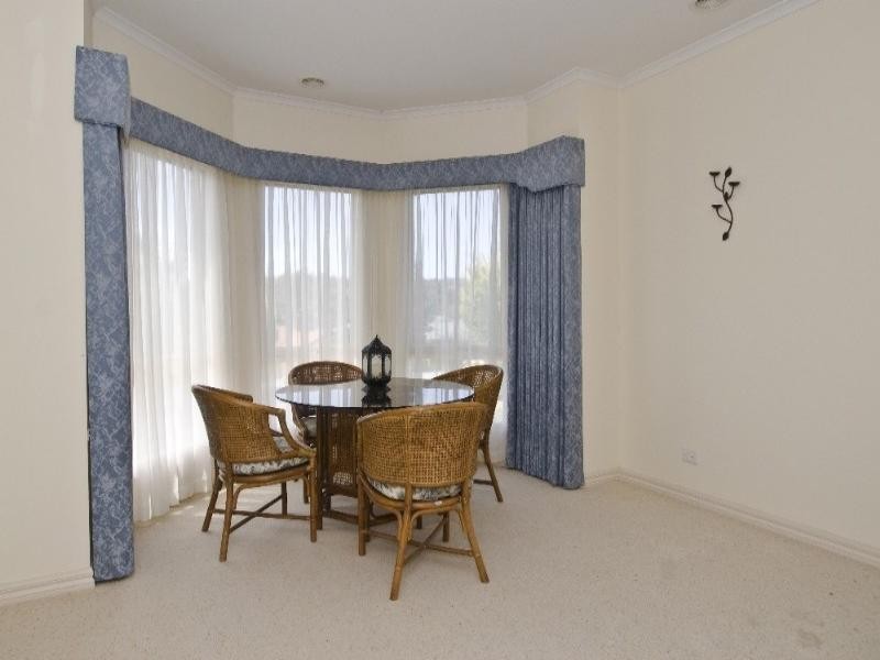 Chirnside Park VIC 3116