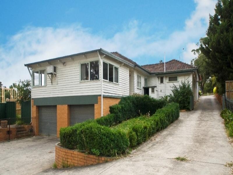 348 Warburton Highway, Wandin North VIC 3139