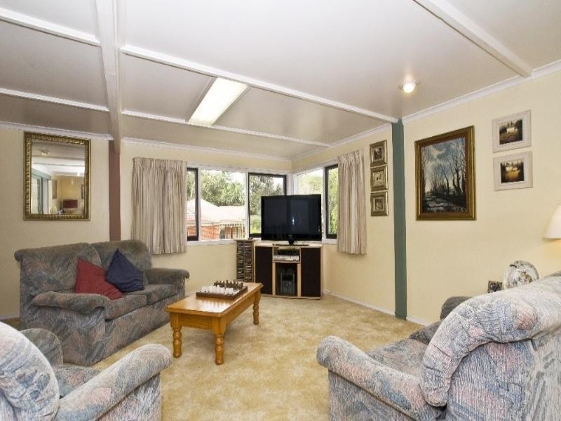 348 Warburton Highway, Wandin North VIC 3139