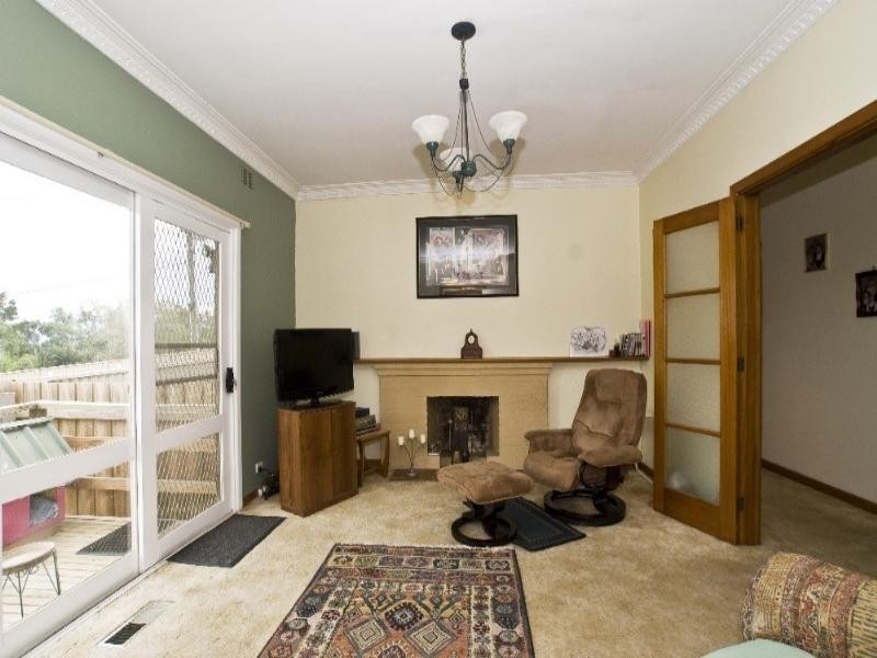 348 Warburton Highway, Wandin North VIC 3139