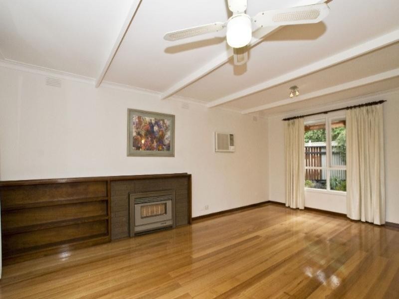 1 Lee-Ann Crescent, Croydon VIC 3136