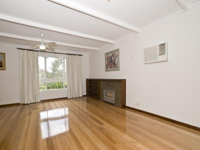 1 Lee-Ann Crescent, Croydon VIC 3136