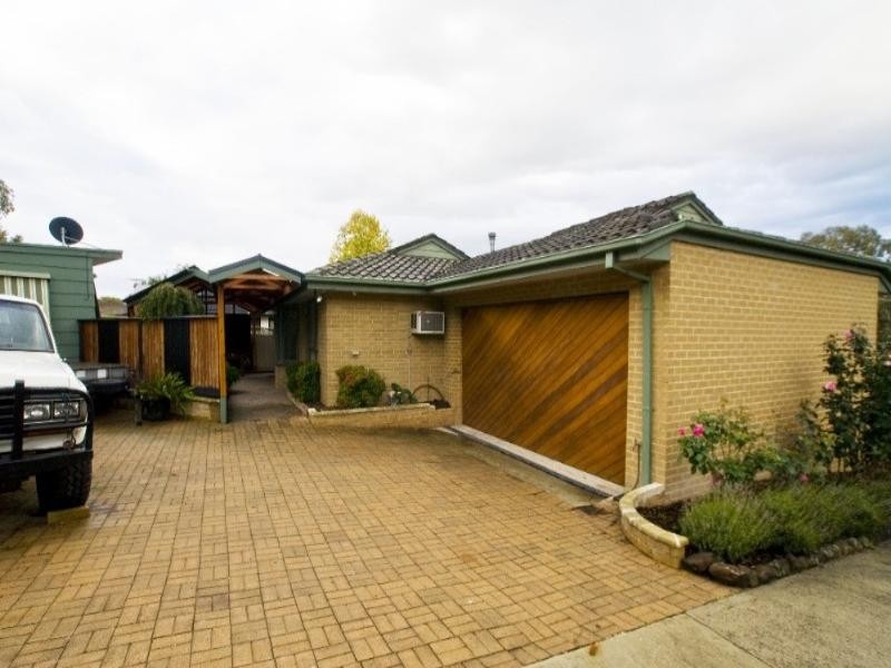 1 Lee-Ann Crescent, Croydon VIC 3136