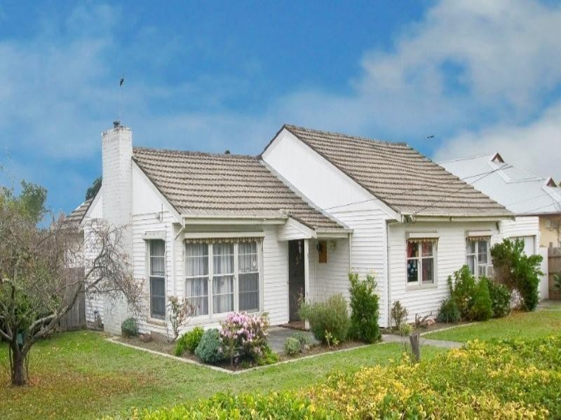 5 Illoura Avenue, Ringwood East VIC 3135