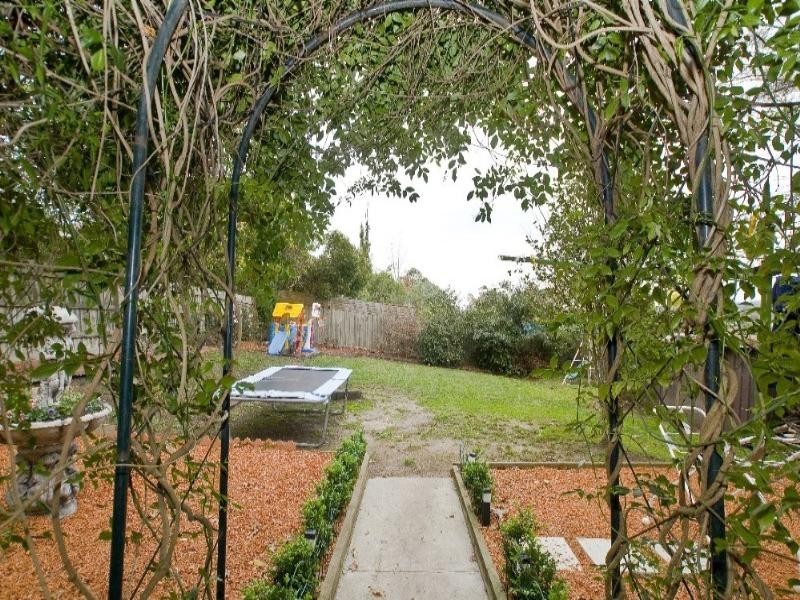 42 Old Kent Road, Mooroolbark VIC 3138