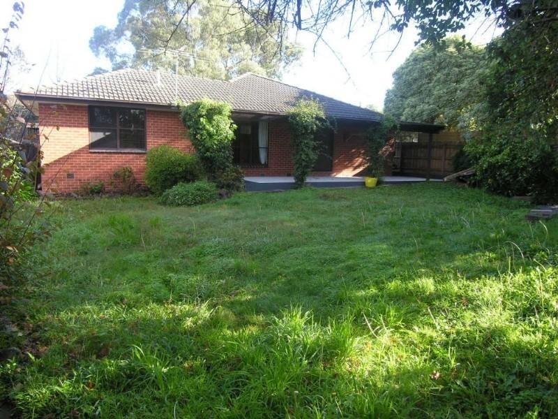 98 Hayrick Lane, Mooroolbark VIC 3138