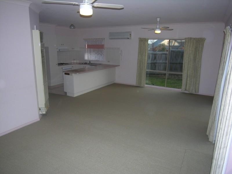 17 Rosewood Place, Chirnside Park VIC 3116