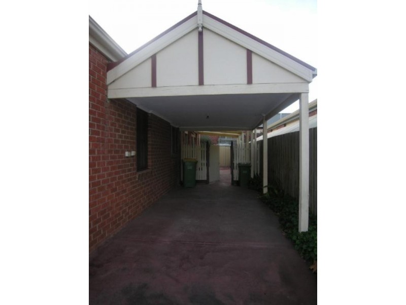 17 Rosewood Place, Chirnside Park VIC 3116