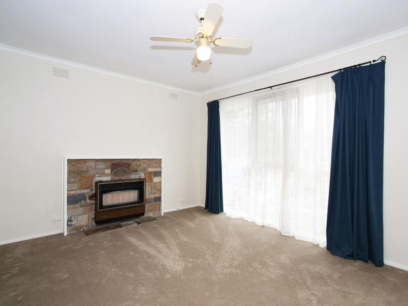 100 Cardigan Road, Mooroolbark VIC 3138