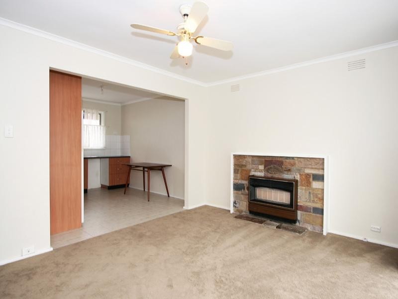 100 Cardigan Road, Mooroolbark VIC 3138