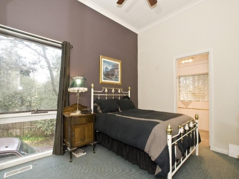 8 Birmingham Road, Mount Evelyn VIC 3796