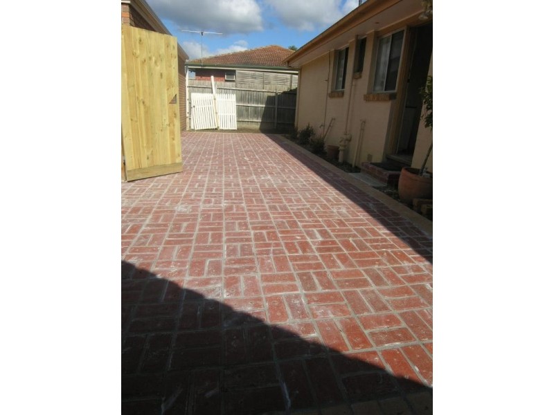 1 Cowley Court, Mooroolbark VIC 3138