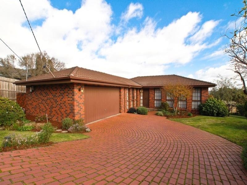 23 Blueberry Road, Mooroolbark VIC 3138