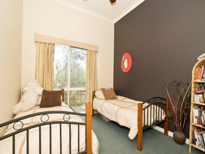 8 Birmingham Road, Mount Evelyn VIC 3796