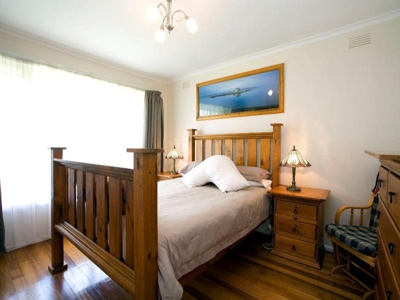 19 Rodleigh Street, Croydon VIC 3136