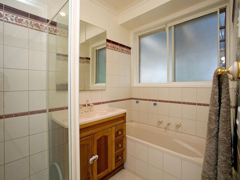 28 Crestview Close, Montrose VIC 3765